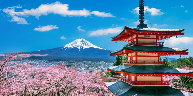 Ekosistem Ekosistem Digital “ELVIS” Antar PT Tracon Industri Raih Penghargaan Indonesia Best Digital Innovation Award 2025